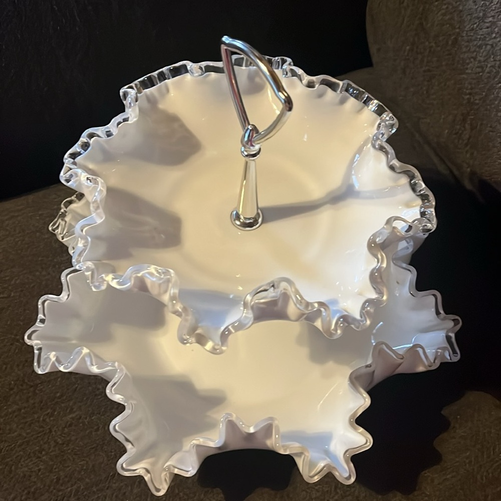 Fenton White Two-Tier Ruffled Stand Silver Crest - Picture 2 of 6